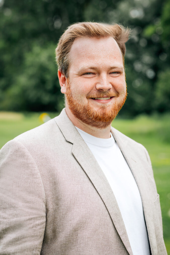 Simon König